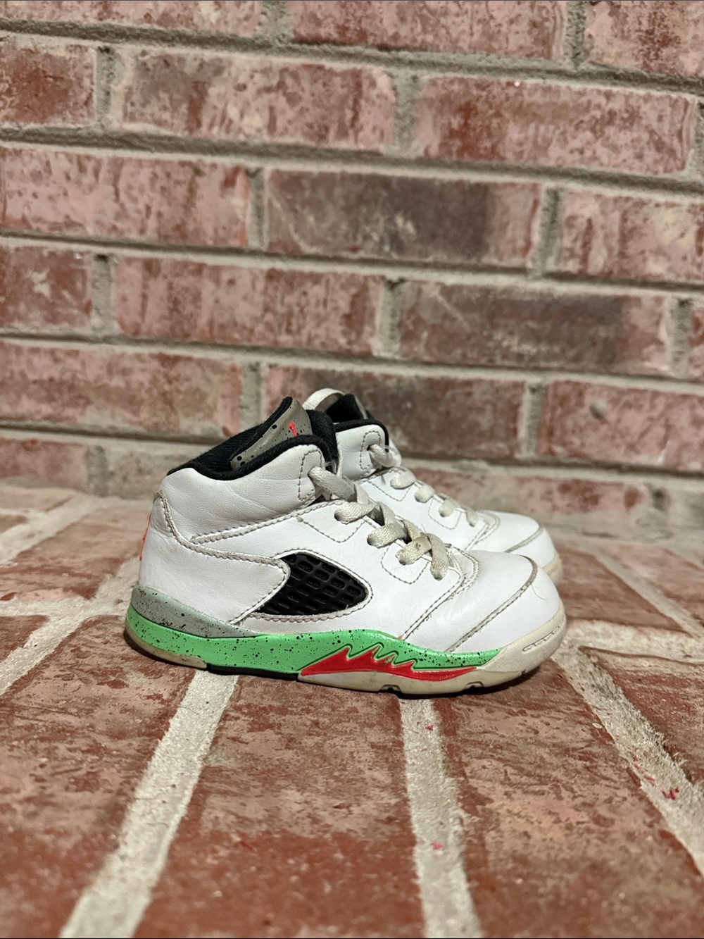 Kids toddler Jordan 5 retro “Pro Stars ” Sneakers size 8c